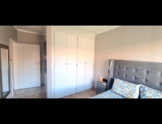 2 BEDROOM TOWNHOUSE FOR SALE IN AMBERFIELD